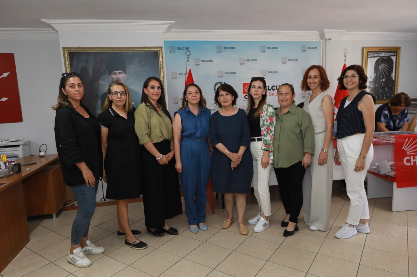 CHP Selçuk Kadın Kollarında köklü değiim